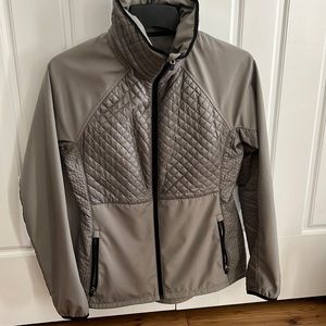 Burton versatile shell